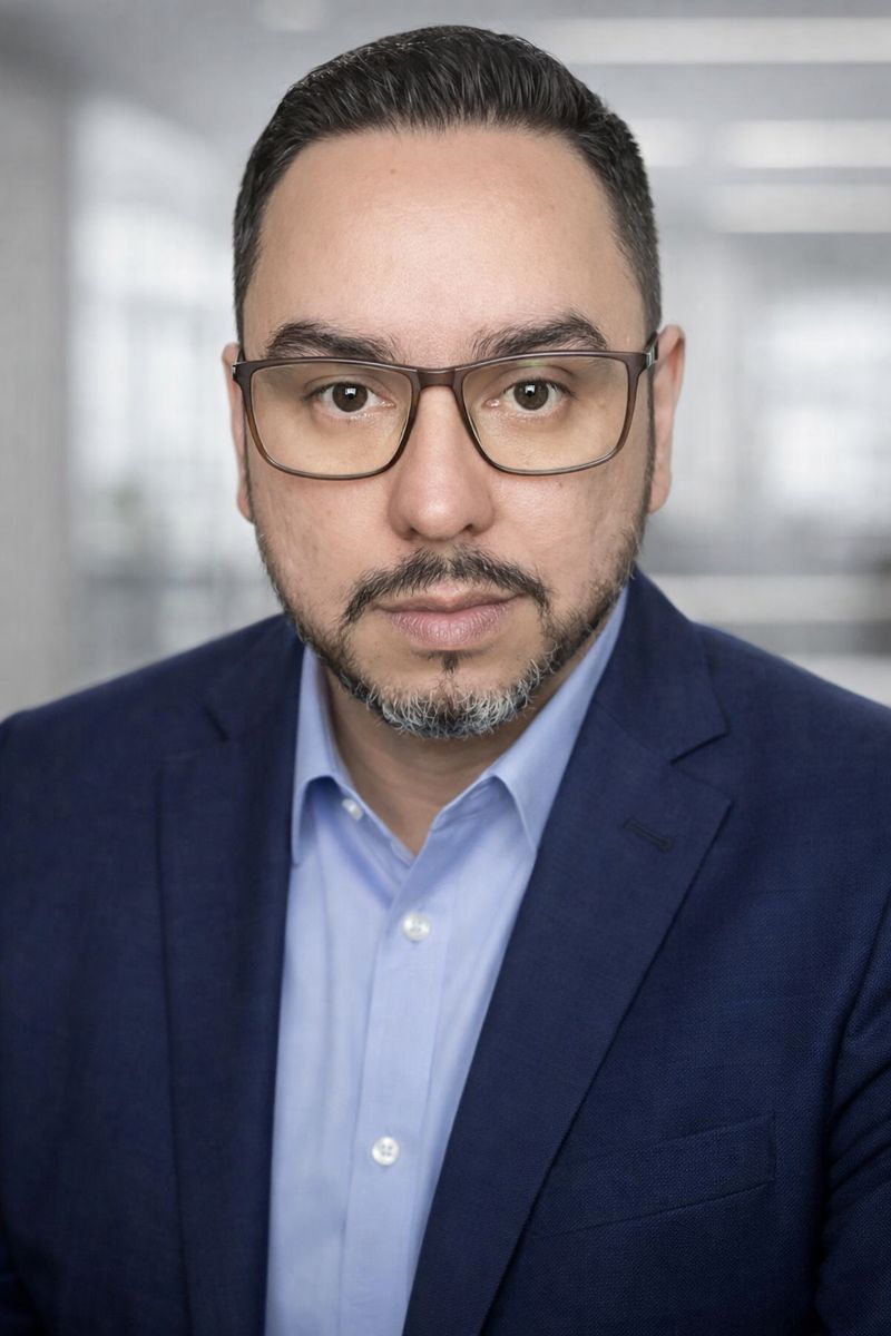 Hector Garcia - About